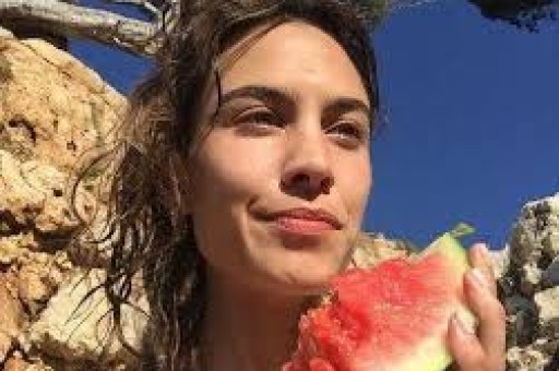 网红小马云成年即曝恋情绯闻女友直播间否认剧本炒作